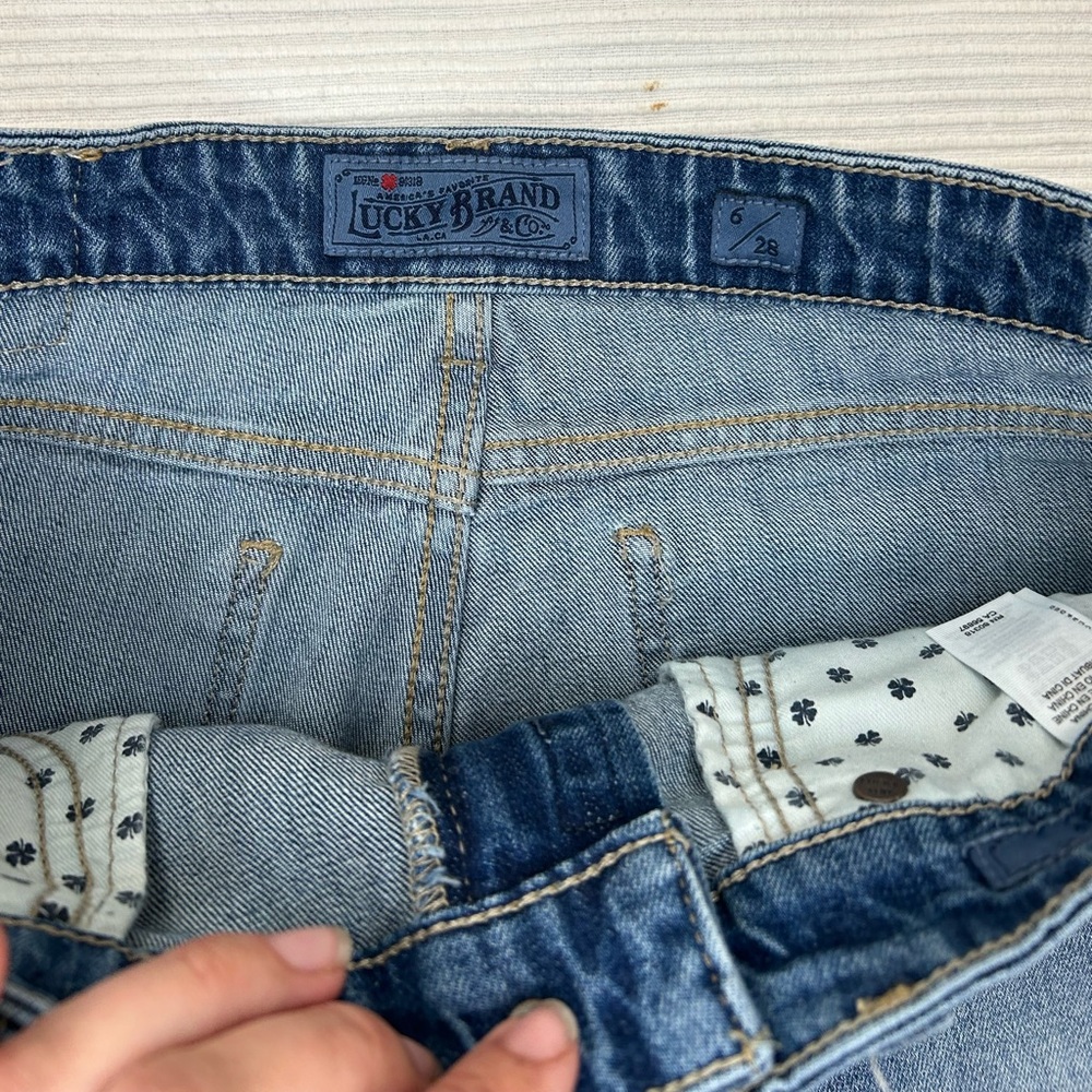 Lucky Brand Ava Skinny Embroidered Denim Women Shorts - Picture 7 of 12